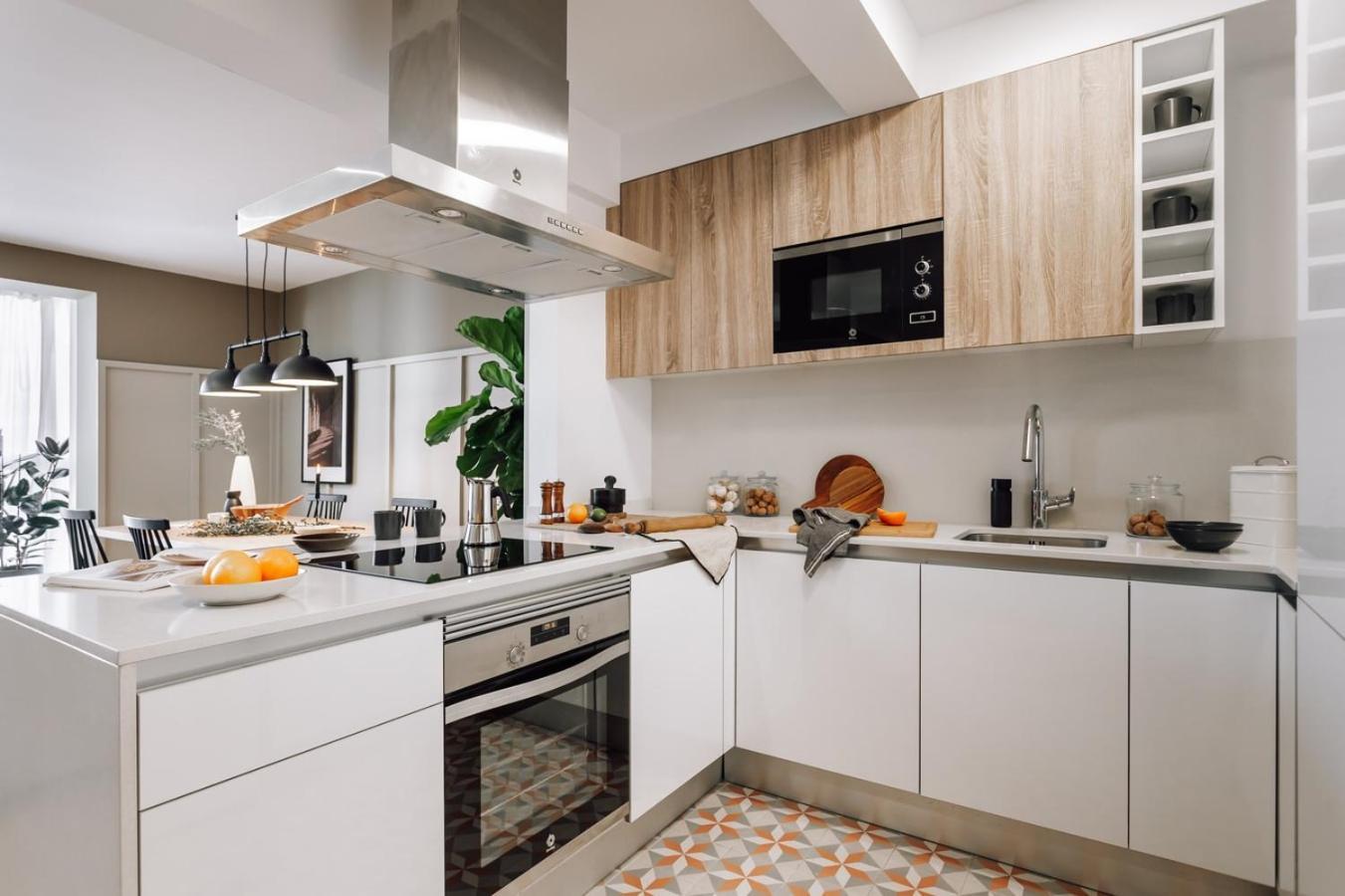 Loja - 2 Bedrooms In Sant Antoni Barcelone